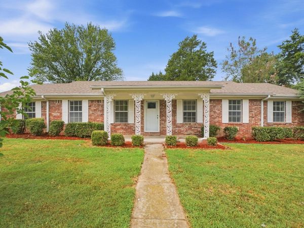12 Juniper Place, Searcy, AR 72143