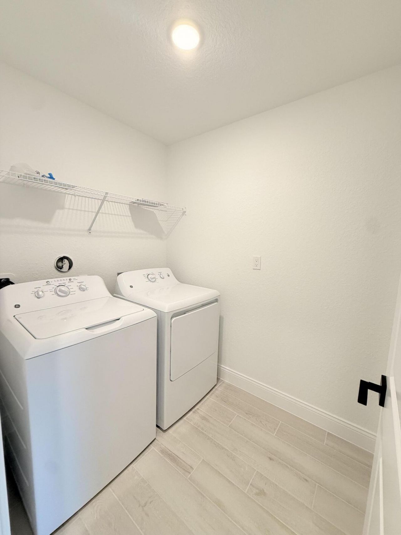 121 SE Birch Terrace, Stuart, FL 34997 Photo
