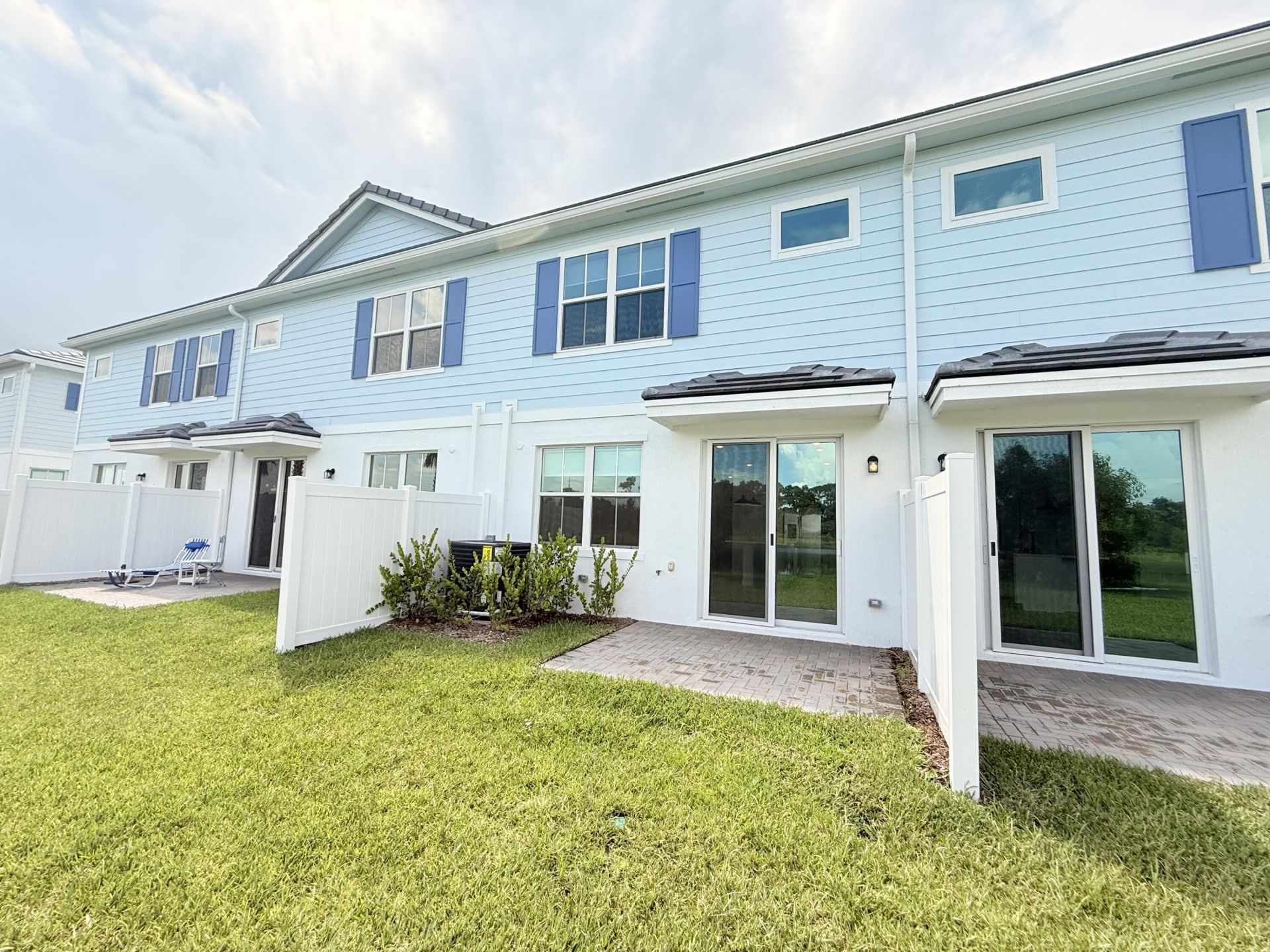 121 SE Birch Terrace, Stuart, FL 34997 Photo