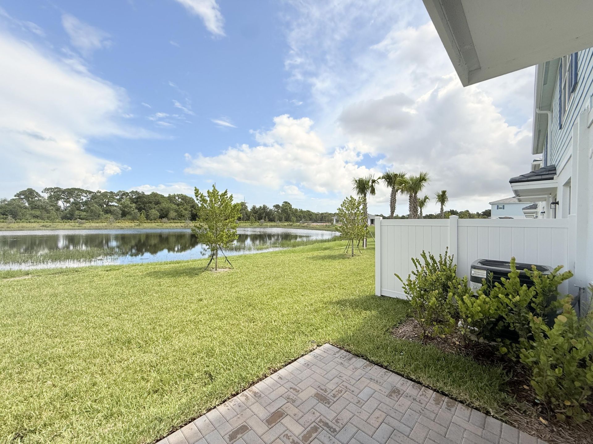121 SE Birch Terrace, Stuart, FL 34997 Photo