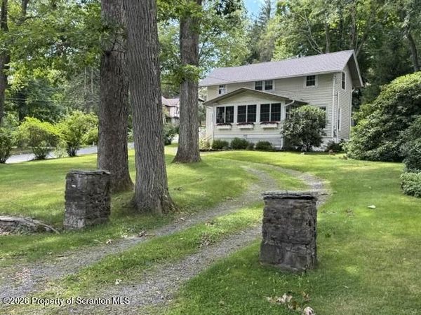644 Grandview Street , Clarks Summit, PA 18411