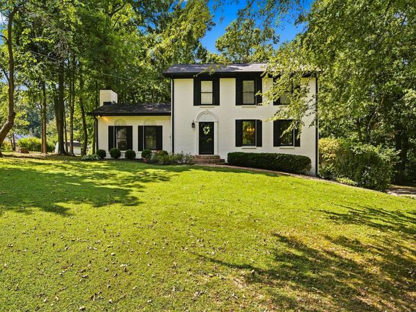 100 Stephen Nicks Dr, Dickson, TN 37055