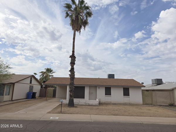 2211 W HARTFORD Avenue, Phoenix, AZ 85023