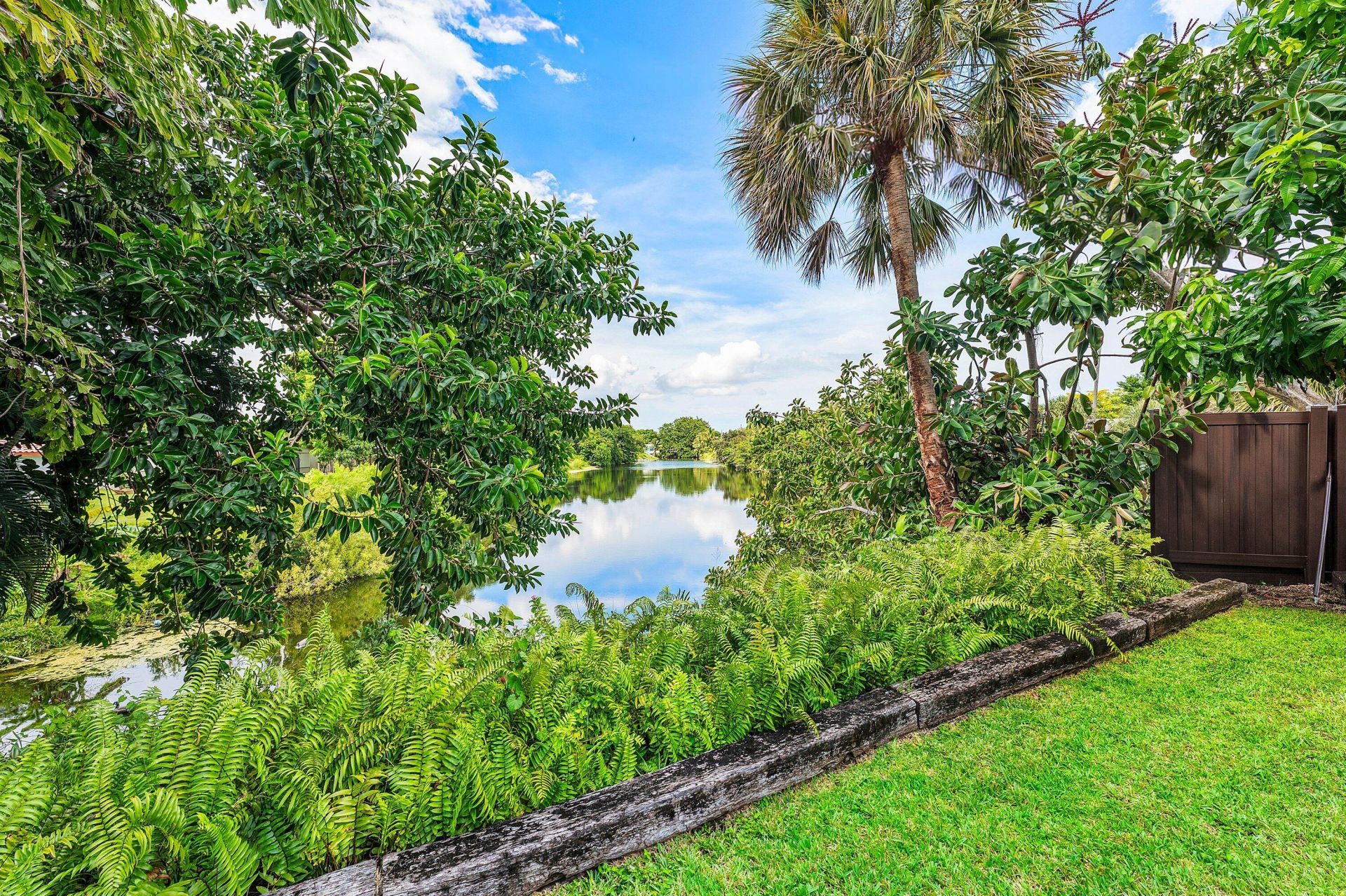 545 NW 7th Street, Boca Raton, FL 33432 Photo