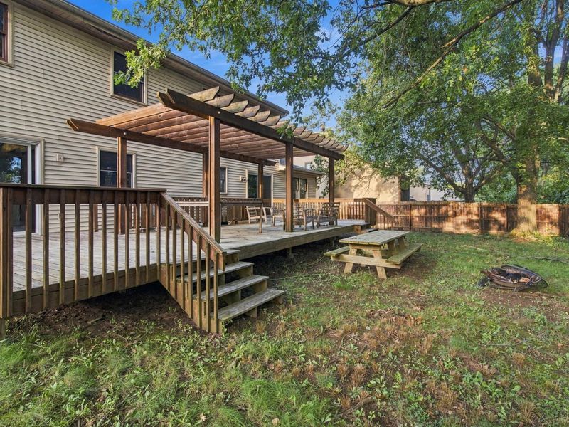 923-925 Bluffway Drive, Columbus, OH 43235 Photo 57