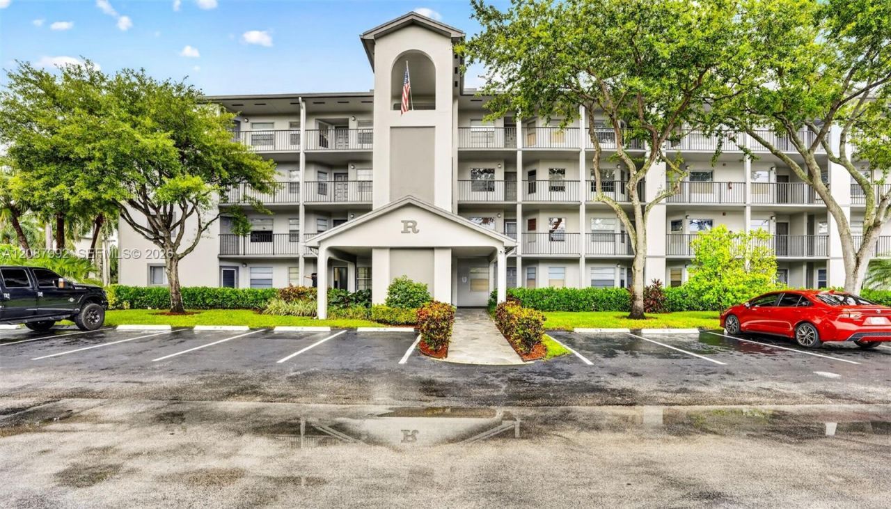 12501 SW 14th St, Unit 206R, Pembroke Pines, FL 33027 Main Photo