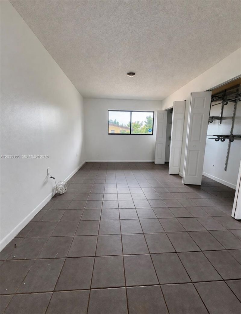 180 Royal Palm Rd , Unit 218, Hialeah, FL 33016 Photo