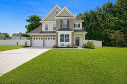 223 Buttonbush Court photo 4