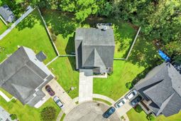 223 Buttonbush Court photo 4