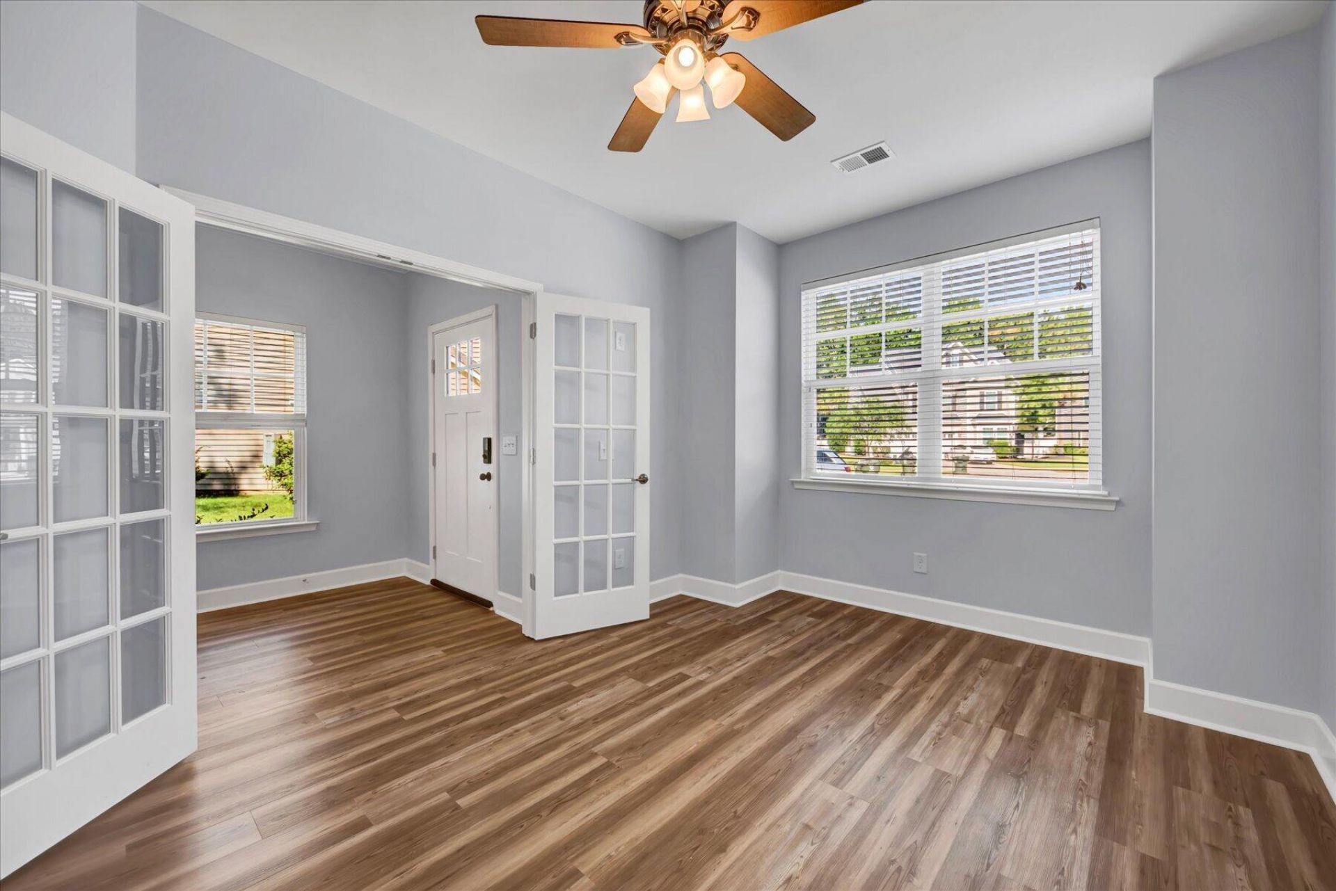 223 Buttonbush Court Photo 4