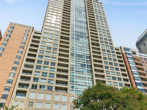 250 E Pearson Street, Unit 2206, Chicago, IL 60611