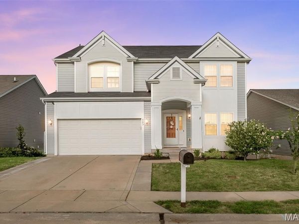 543 Country Chase Drive, Lake St Louis, MO 63367