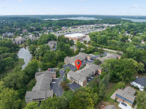 3835 Lone Pine Road, Unit 100, West Bloomfield, MI 48323