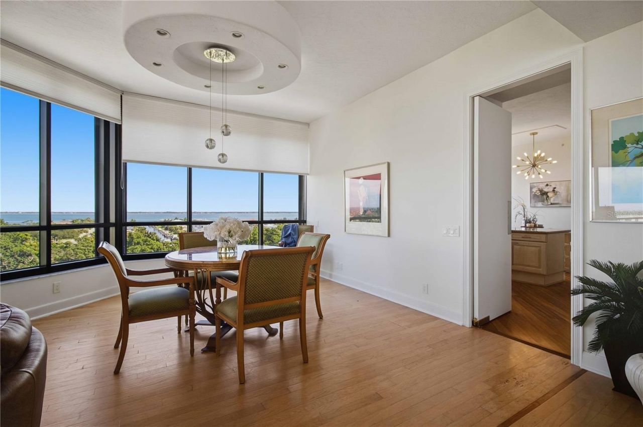 1241 Gulf Of Mexico Drive, Unit 608, Longboat Key, FL 34228 Photo