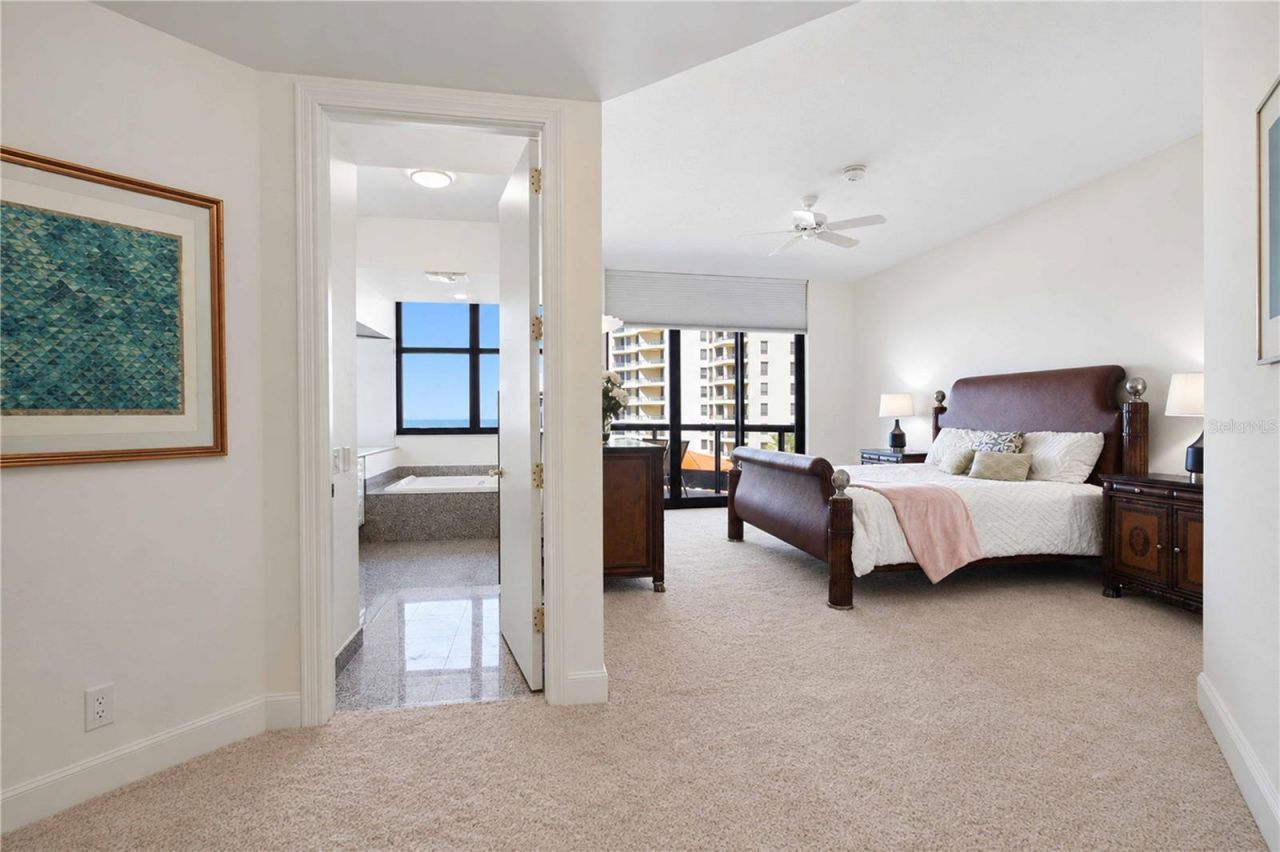 1241 Gulf Of Mexico Drive, Unit 608, Longboat Key, FL 34228 Photo