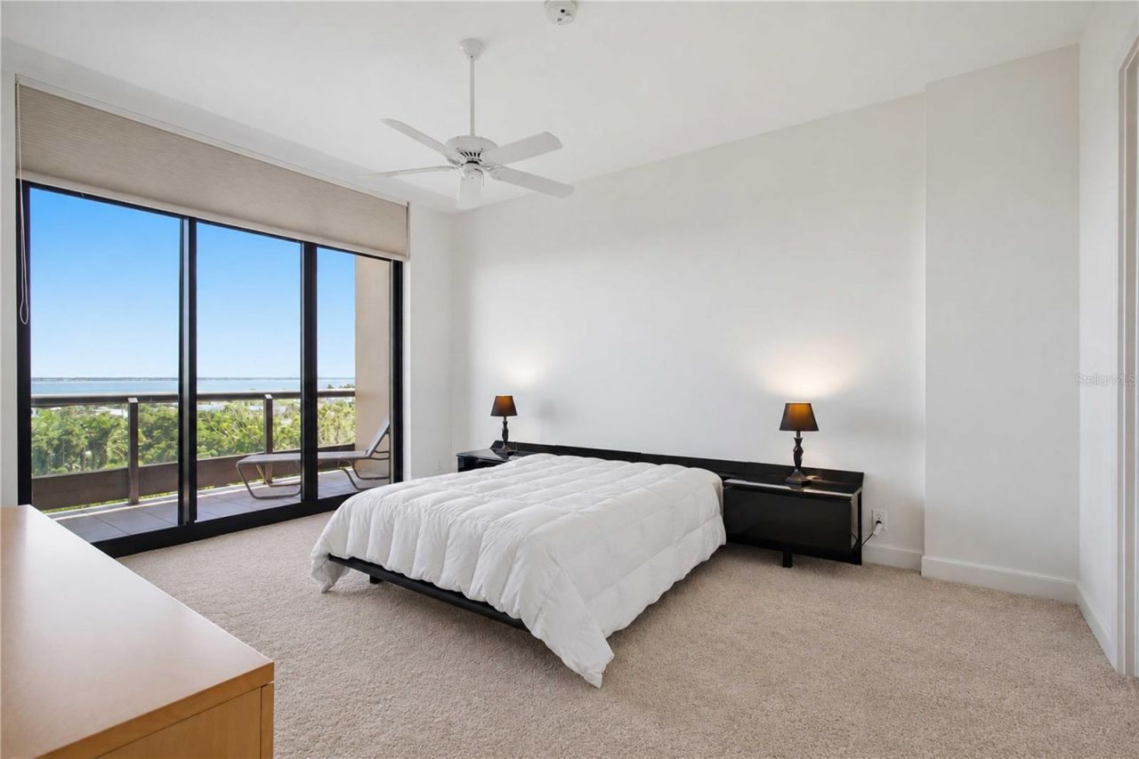 1241 Gulf Of Mexico Drive, Unit 608, Longboat Key, FL 34228 Photo
