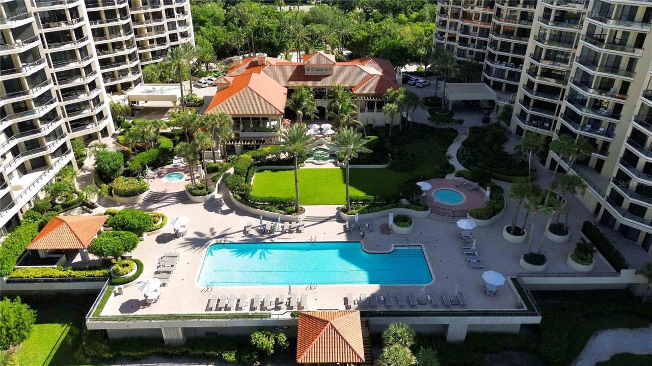 1241 Gulf Of Mexico Drive, Unit 608, Longboat Key, FL 34228 Photo