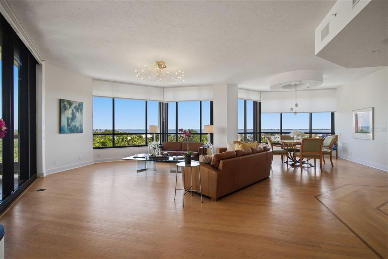 1241 Gulf Of Mexico Drive, Unit 608, Longboat Key, FL 34228 Photo