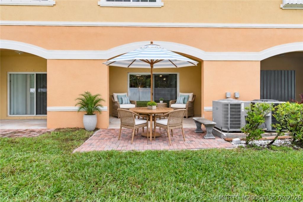 4964 SE Mariner Garden Circle , Stuart, FL 34997 Photo