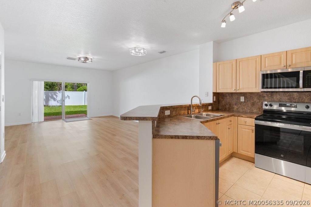 4964 SE Mariner Garden Circle , Stuart, FL 34997 Photo