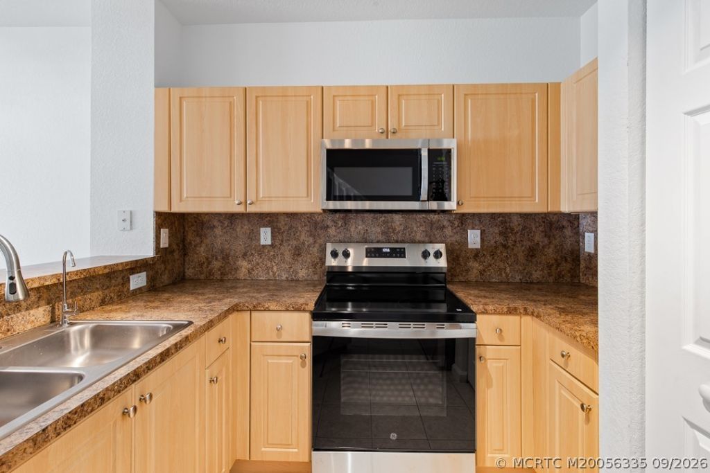 4964 SE Mariner Garden Circle , Stuart, FL 34997 Photo