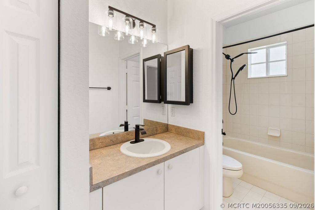 4964 SE Mariner Garden Circle , Stuart, FL 34997 Photo