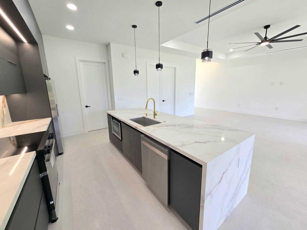 1114 Magnolia Avenue, Lehigh Acres, FL 33972 Photo