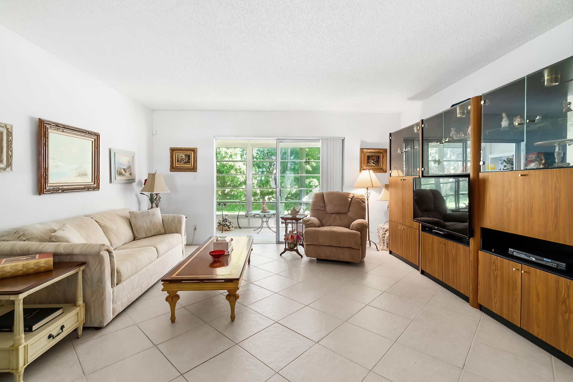 8305 NW 61st Street, Unit C211, Tamarac, FL 33321 Photo