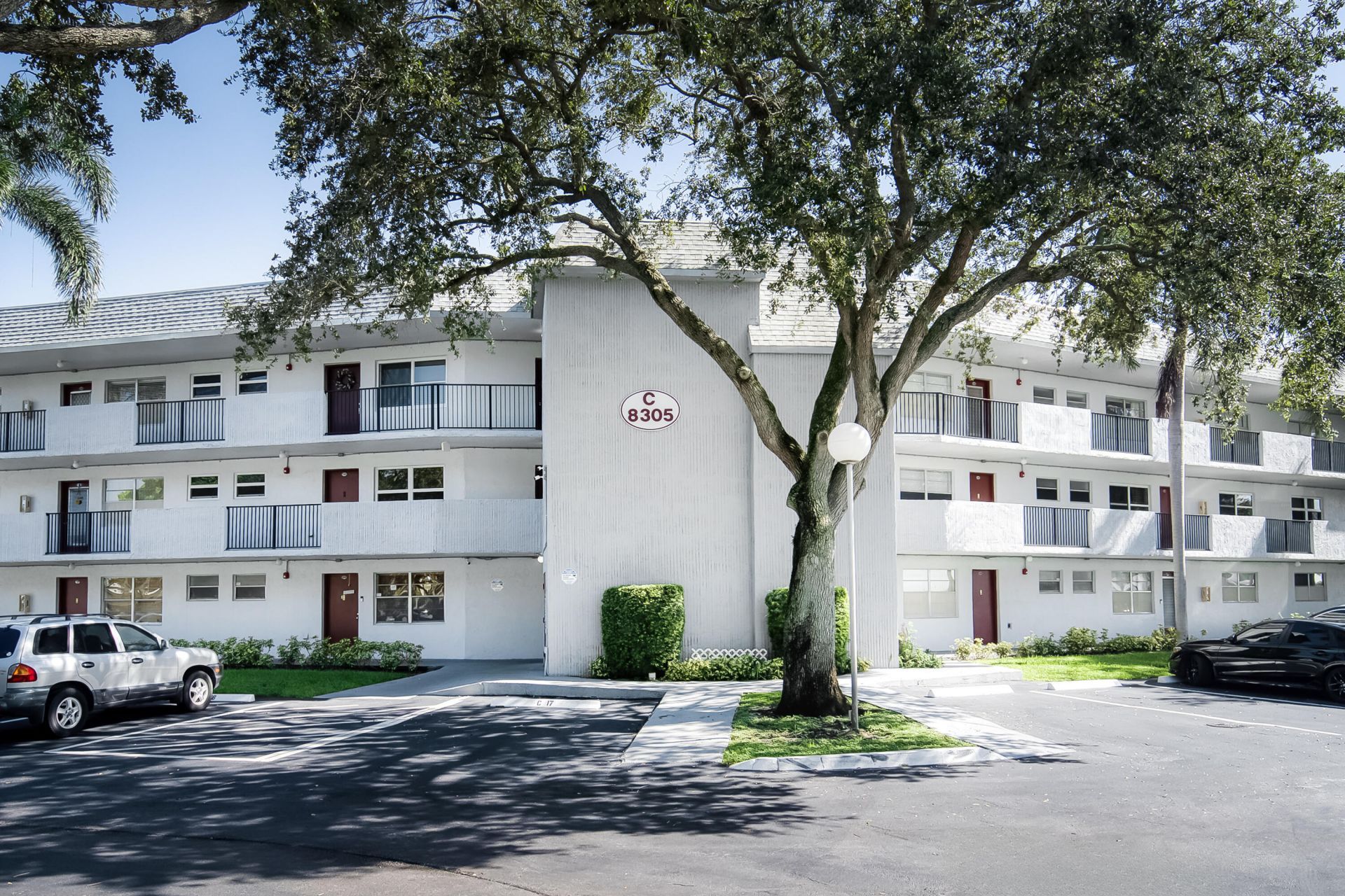 8305 NW 61st Street, Unit C211, Tamarac, FL 33321 Photo