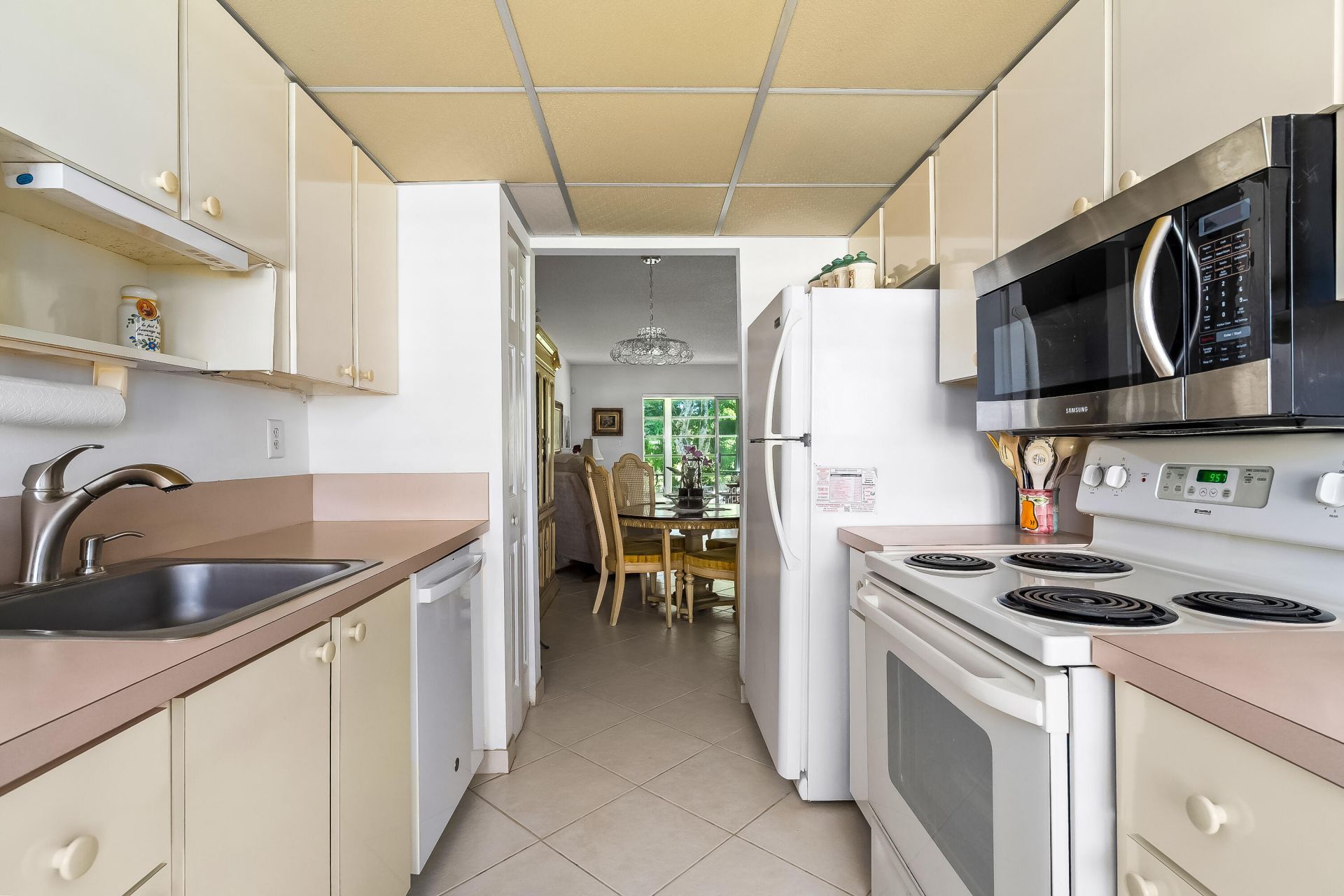 8305 NW 61st Street, Unit C211, Tamarac, FL 33321 Photo
