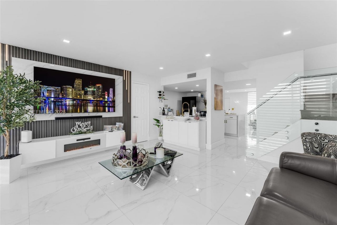 13835 SW 84th St, Unit 503, Miami, FL 33183 Photo