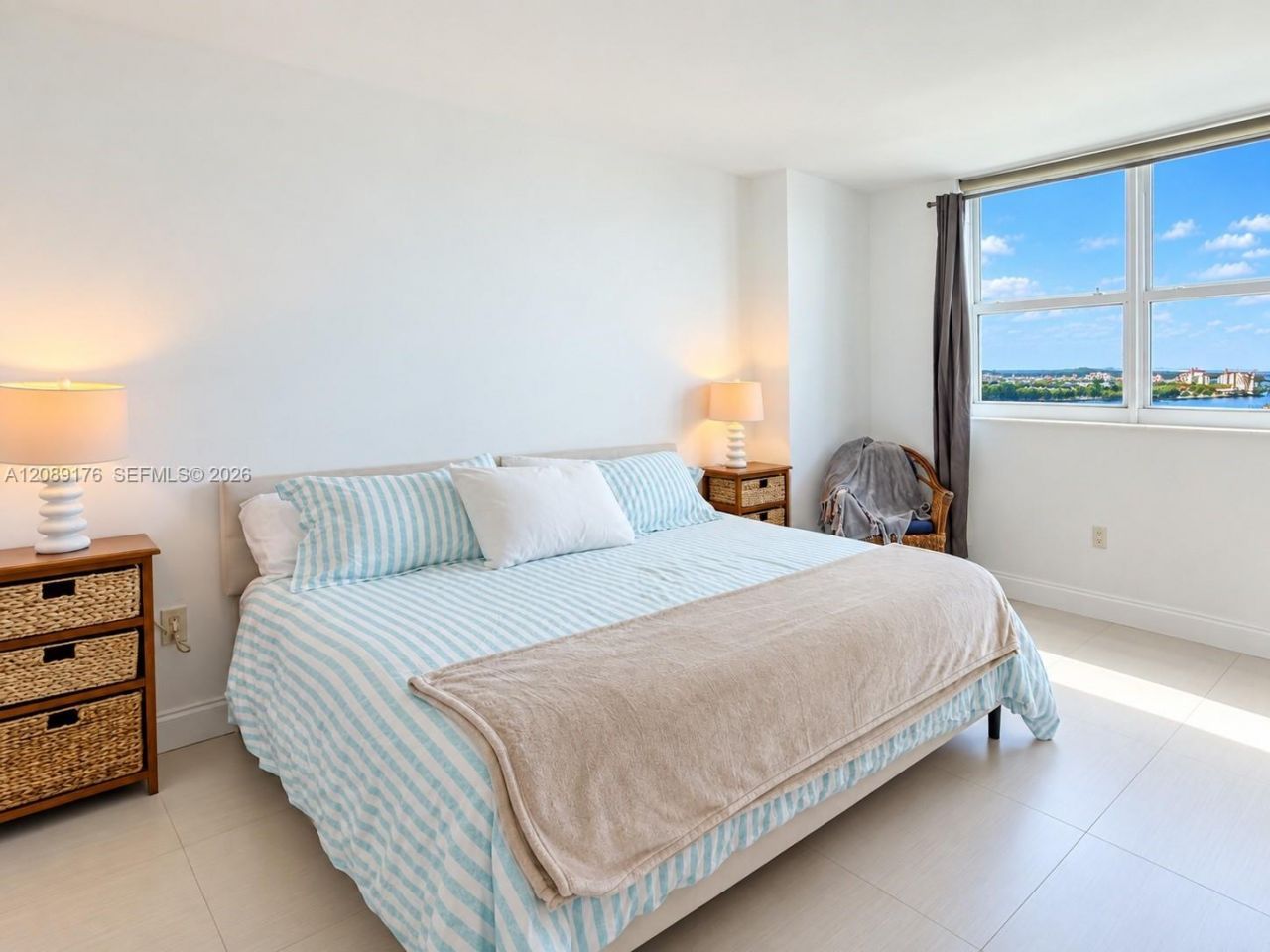 90 Alton Rd , Unit 1710, Miami Beach, FL 33139 Photo
