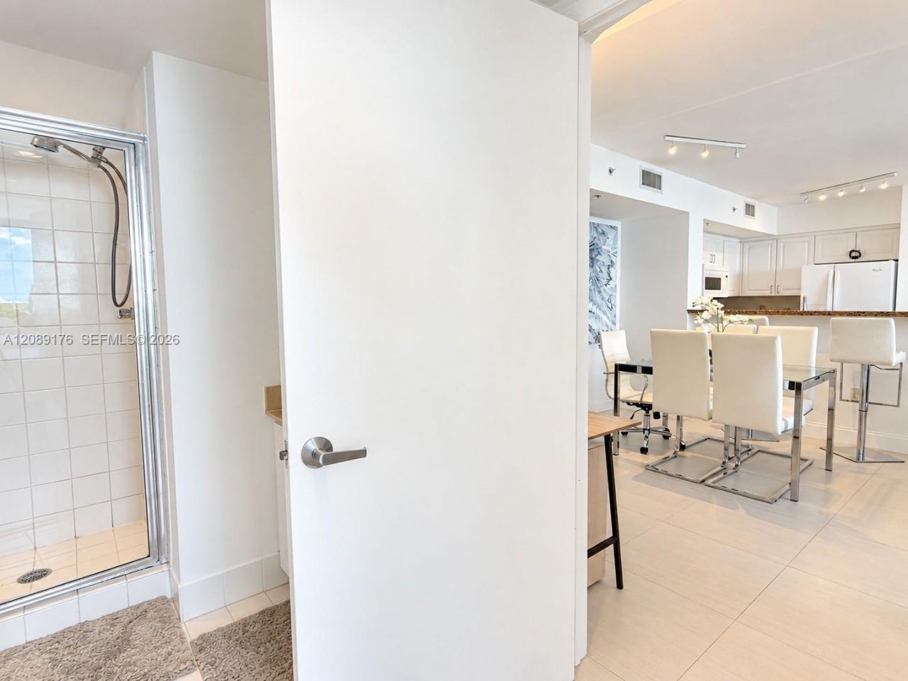 90 Alton Rd , Unit 1710, Miami Beach, FL 33139 Photo