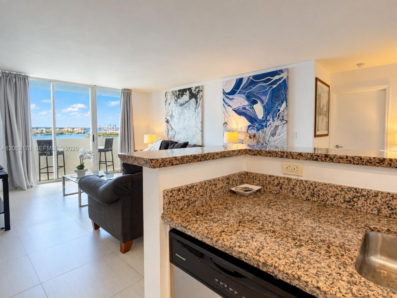 90 Alton Rd , Unit 1710, Miami Beach, FL 33139 Photo