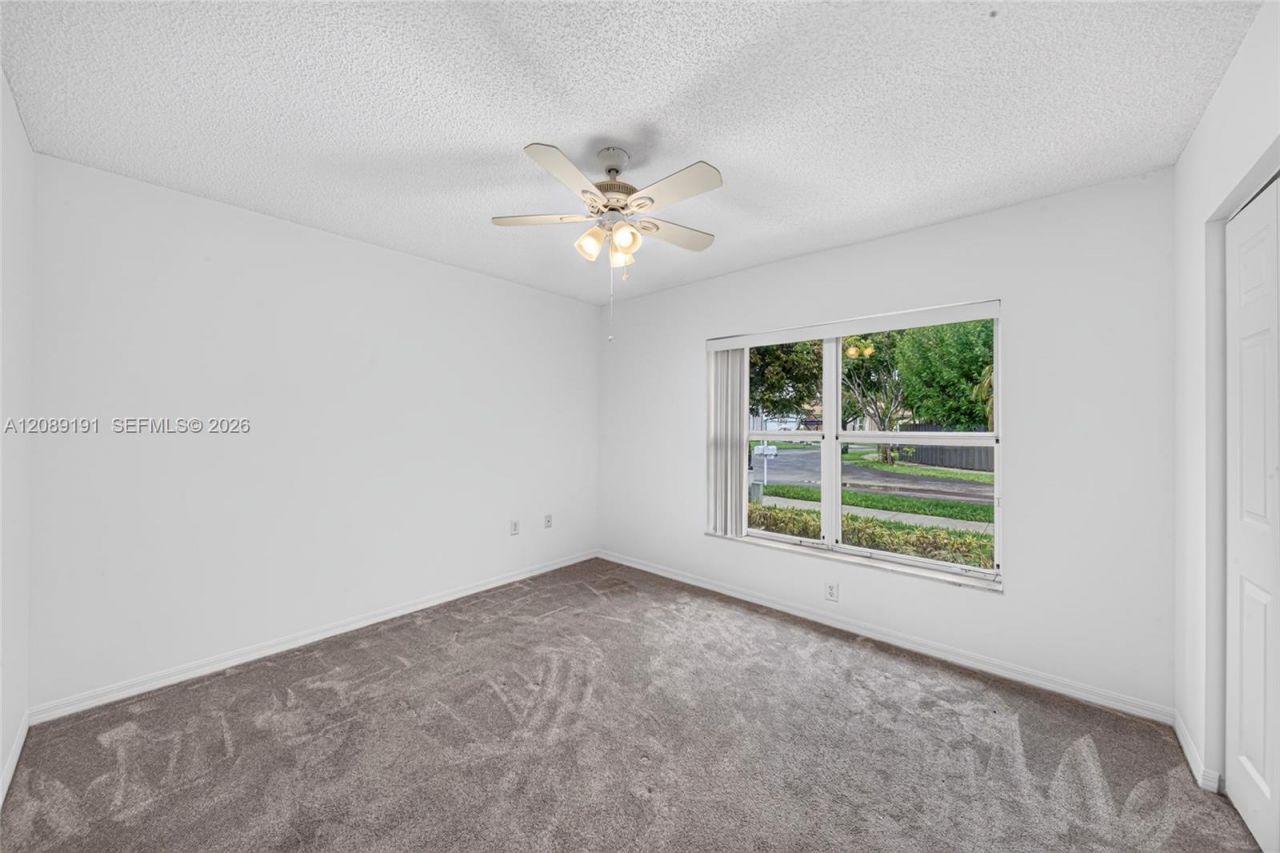 7557 SW 164th Ct, Miami, FL 33193 Photo