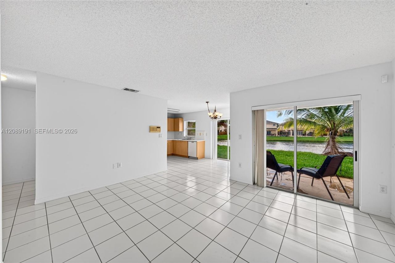 7557 SW 164th Ct, Miami, FL 33193 Photo