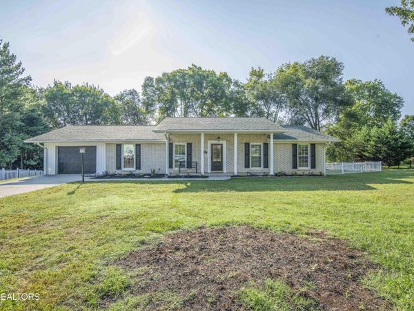 1732 Leconte Drive, Maryville, TN 37803