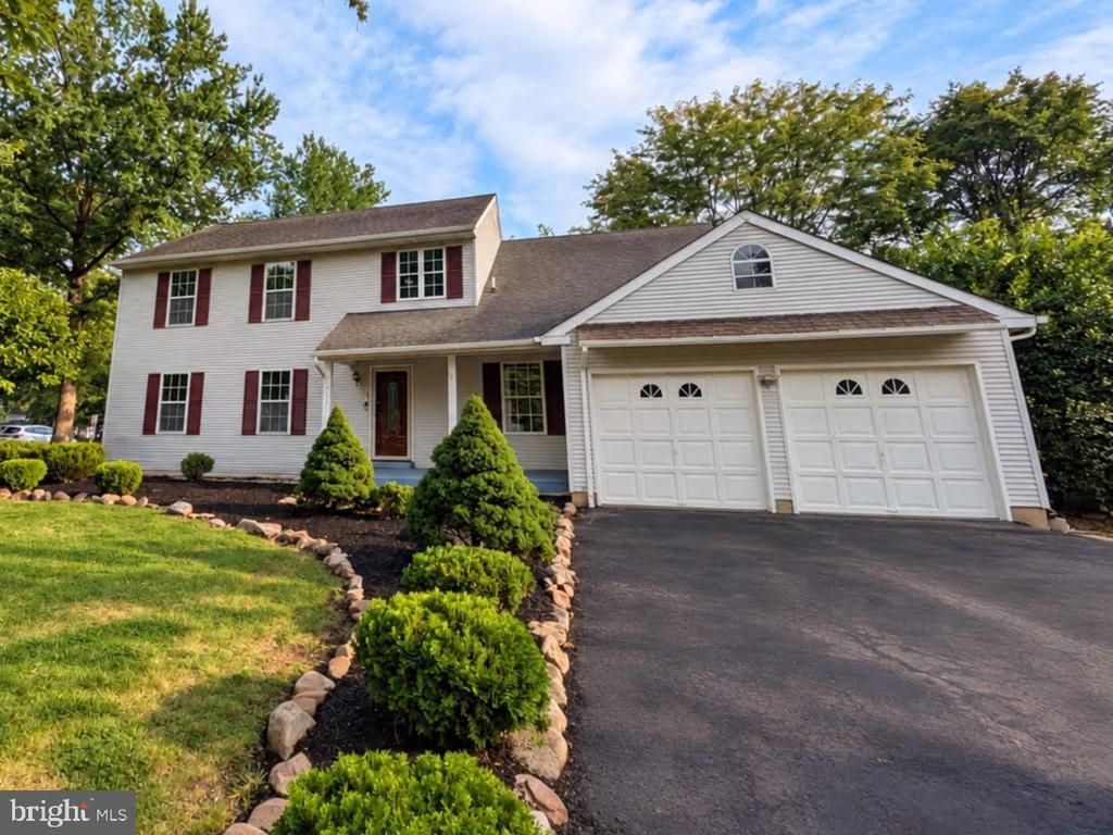 1535 WILLOW POND DRIVE , YARDLEY, PA 19067