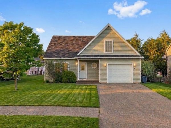 6 Stephanie Drive, Gorham, ME 04038