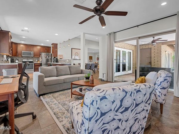 1110 E ORANGEWOOD Avenue, Phoenix, AZ 85020