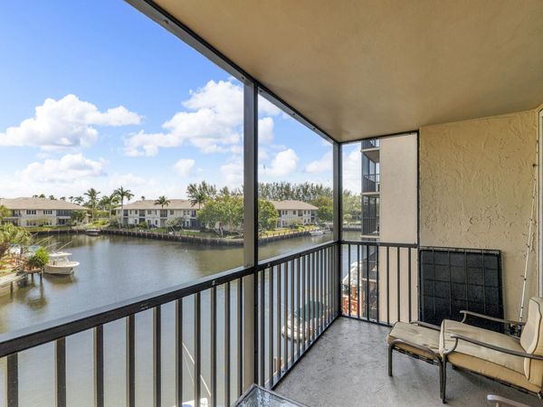 6 ROYAL PALM Way, Unit 307, Boca Raton, FL 33432