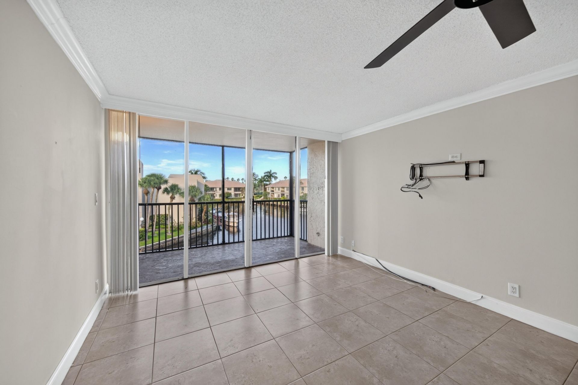6 Royal Palm Way, Unit 307, Boca Raton, FL 33432 Photo