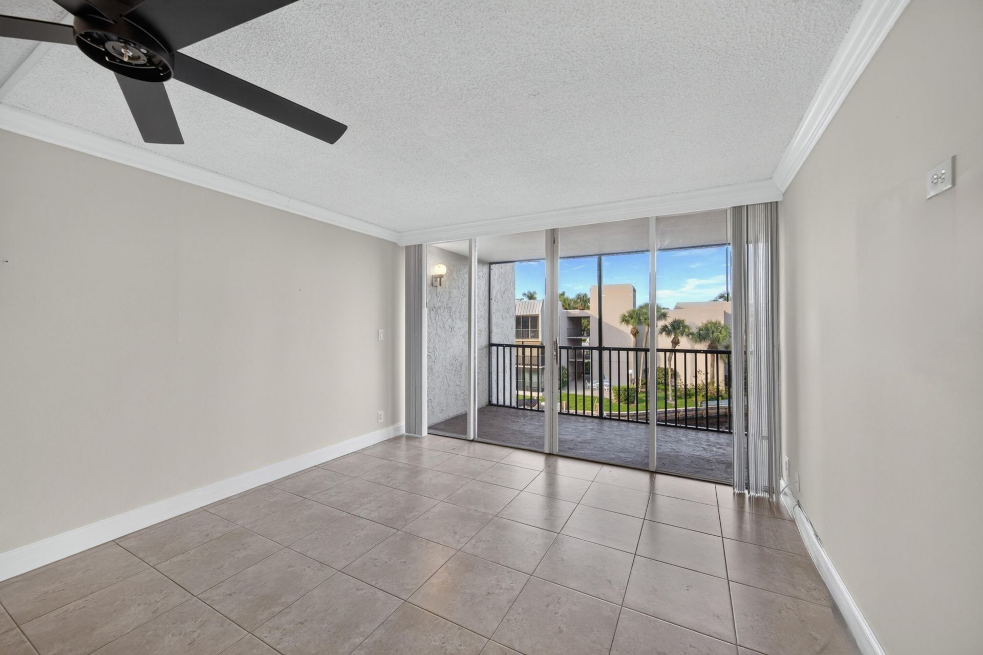 6 Royal Palm Way, Unit 307, Boca Raton, FL 33432 Photo