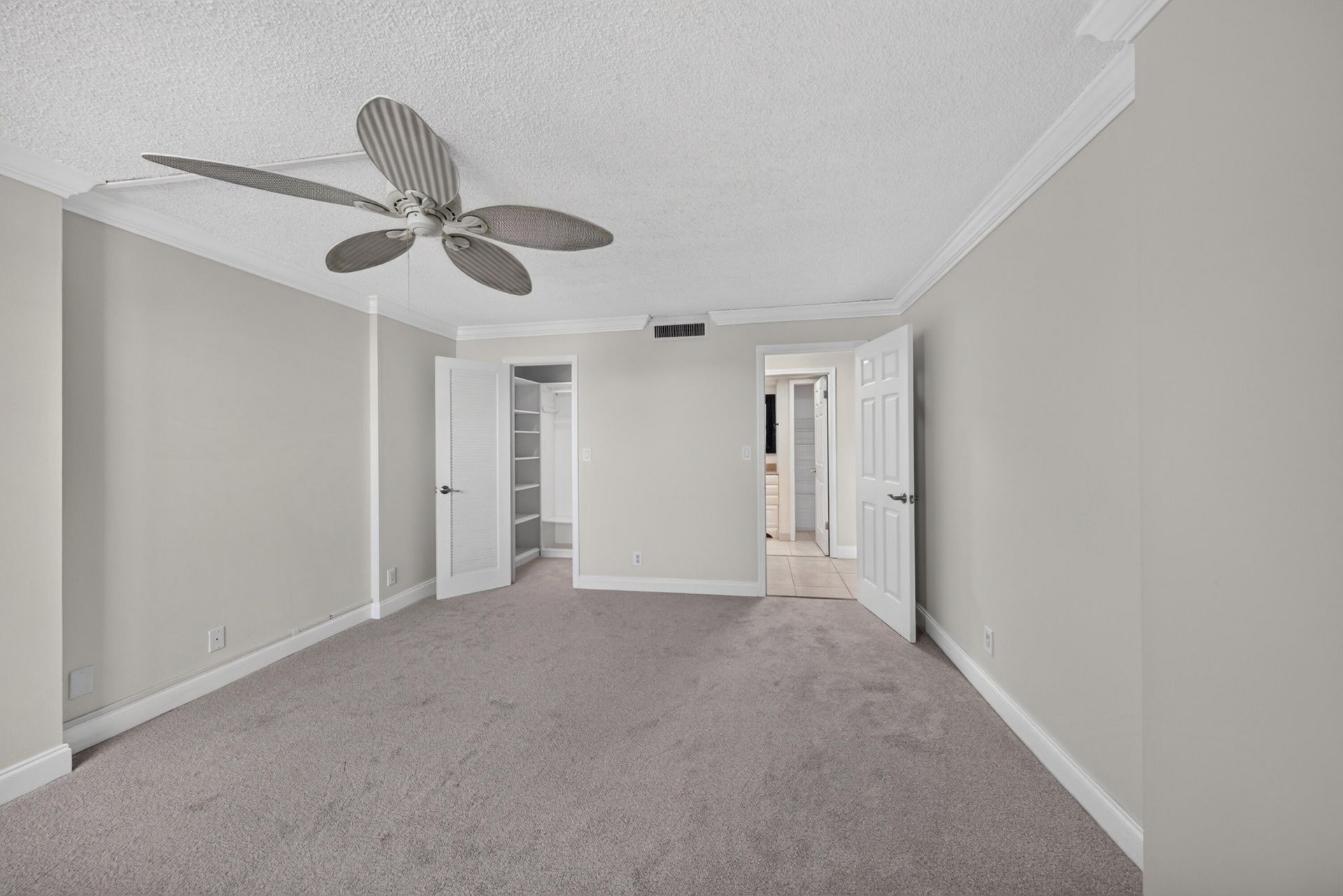 6 Royal Palm Way, Unit 307, Boca Raton, FL 33432 Photo
