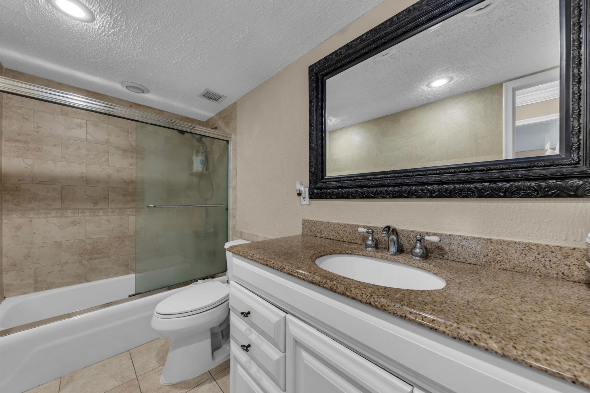 6 Royal Palm Way, Unit 307, Boca Raton, FL 33432 Photo