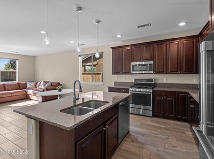 10131 Quintana Drive, Reno, NV 89521 Photo