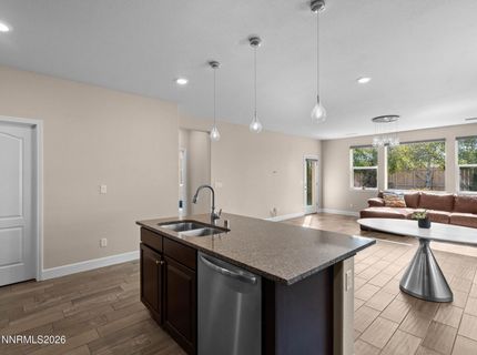 10131 Quintana Drive, Reno, NV 89521 Photo