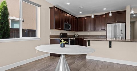10131 Quintana Drive, Reno, NV 89521 Photo