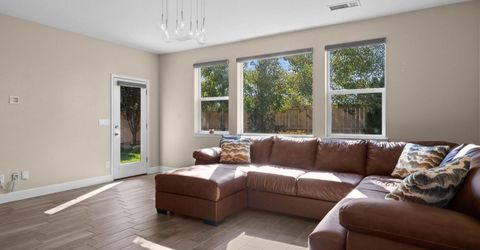 10131 Quintana Drive, Reno, NV 89521 Photo