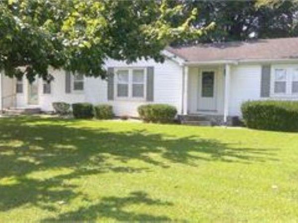 8791 S State Road 57, Elberfeld, IN 47613